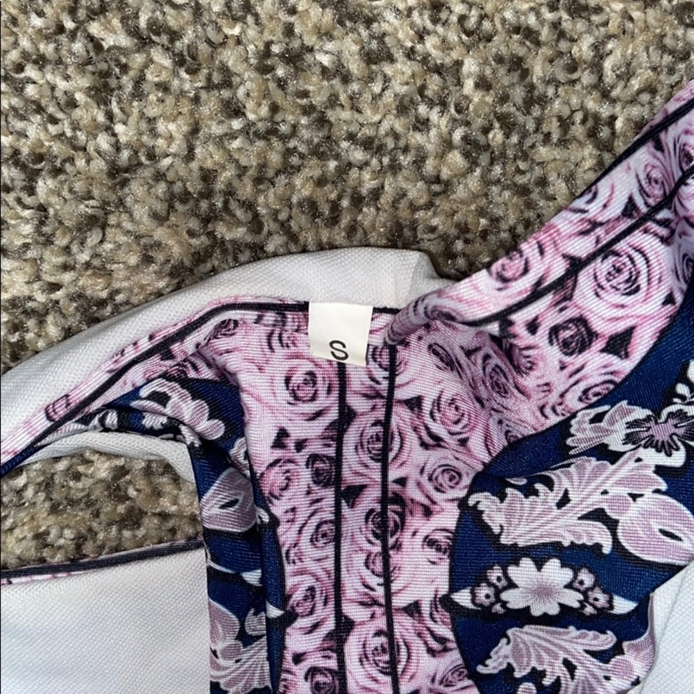 Swimsuit set - Picture 6 of 6